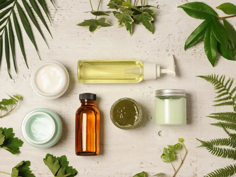 Dược mỹ phẩm thiên nhiên: Xu hướng làm đẹp an toàn và lành tính cho làn da